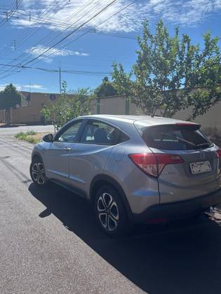 HONDA HR-V 1.8 16V FLEX LX 4P AUTOMÁTICO